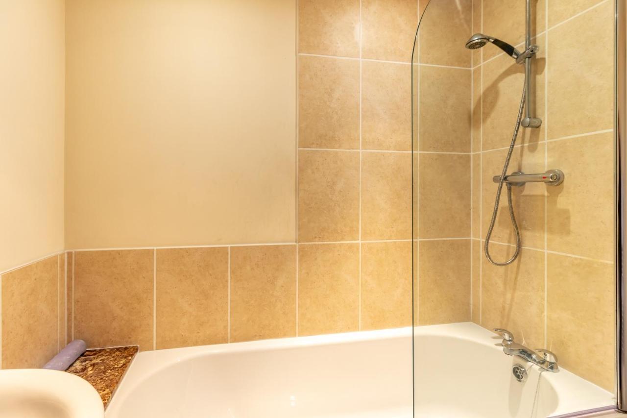 Host & Stay - Hillbrook House Apartment Great Malvern Exterior foto